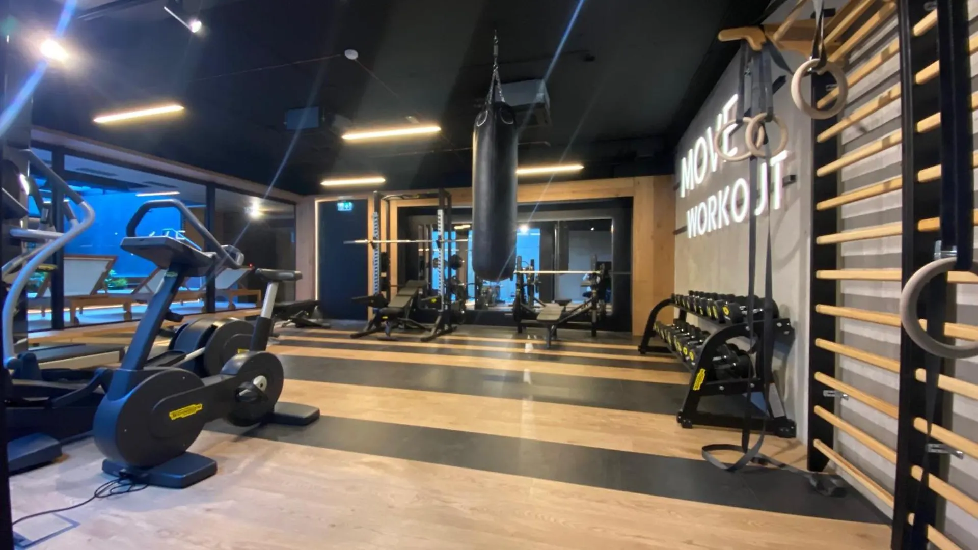 Vistula Avenue Apartment Free Parking, Swimming Pool, Sauna & Gym Krakow