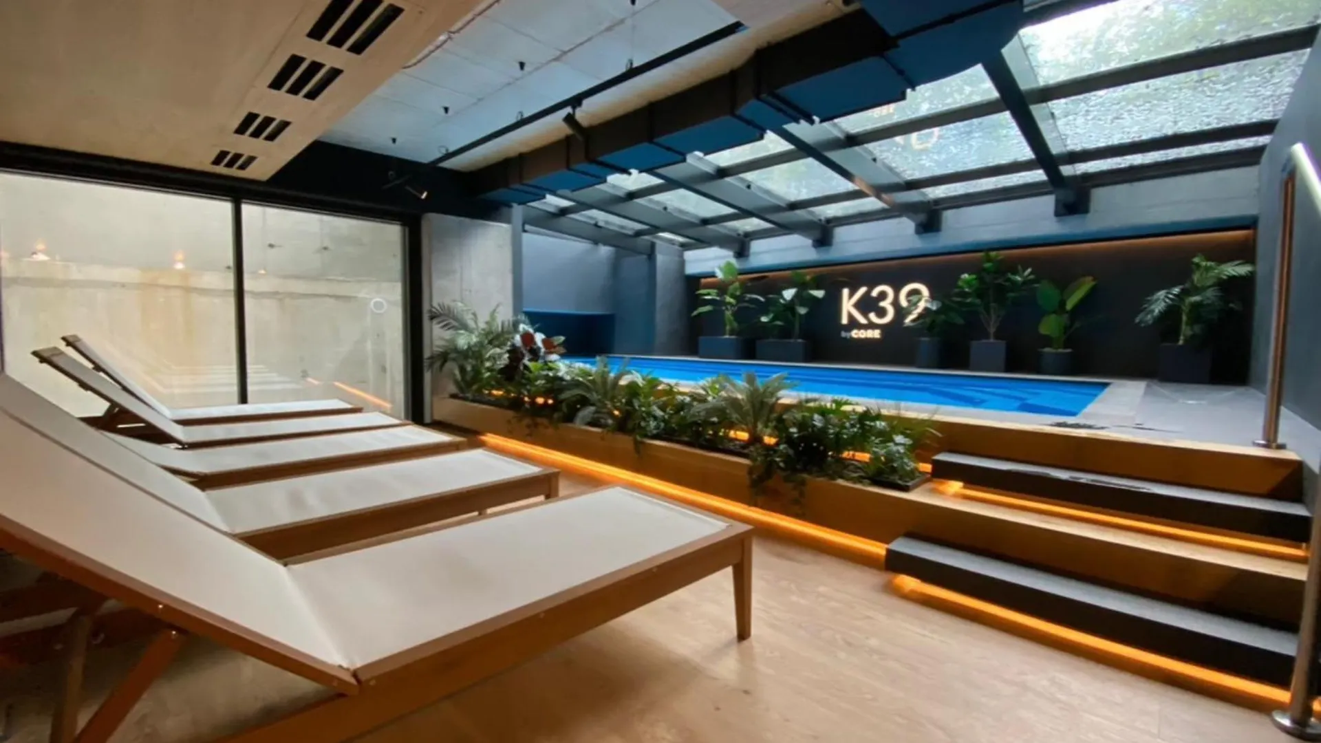 Vistula Avenue Apartment Free Parking, Swimming Pool, Sauna & Gym Krakow