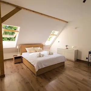Apartament Stylowy Dom Z Ogrodem I Prywatnym Parkingiem, Kraków